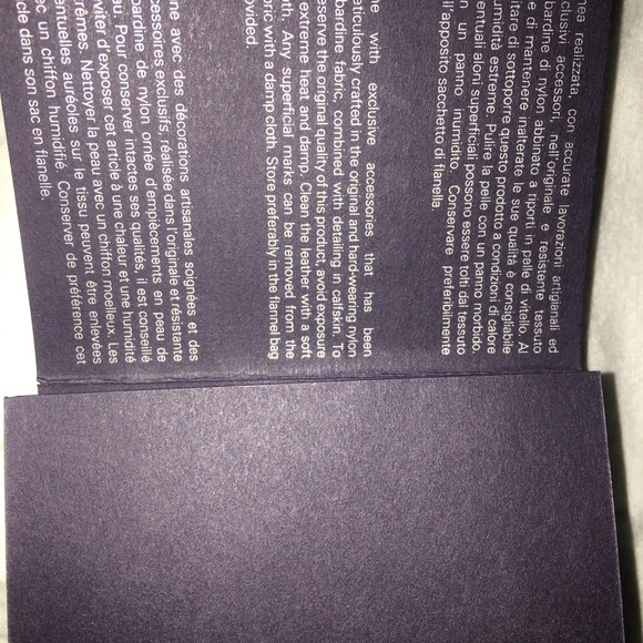 Great little Prada bag - Picture 8 of 8